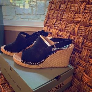 Toms Monica Espadrille Wedges NWT